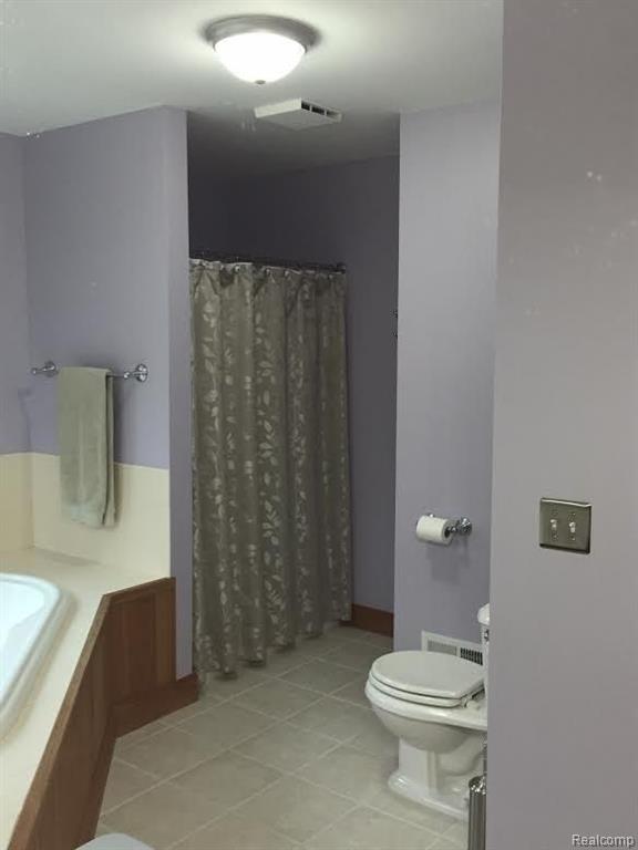 925 West Marr Road Howell, MI 48855 - Photo 12 of 35