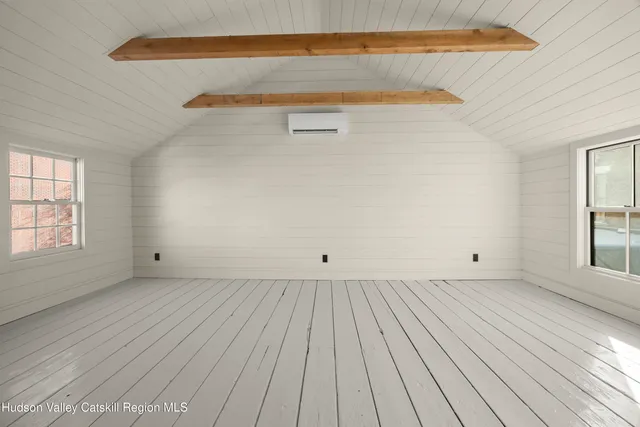 $2,800 | 620 Warren Street, Unit F, Hudson, NY 12534