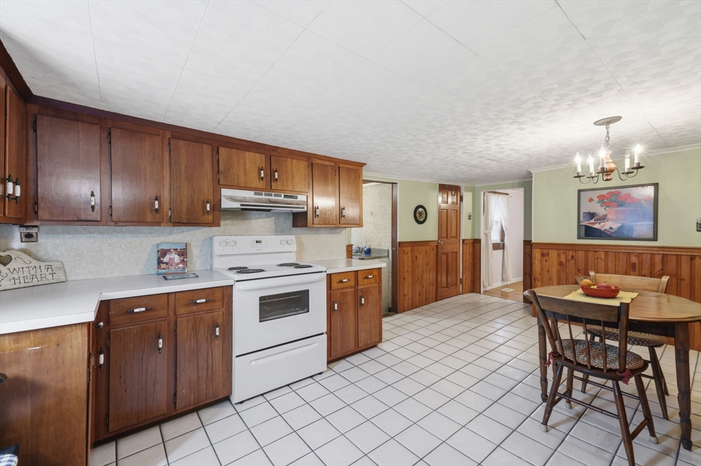 68 Chestnut Street Franklin, MA 02038 - Photo 16 of 27