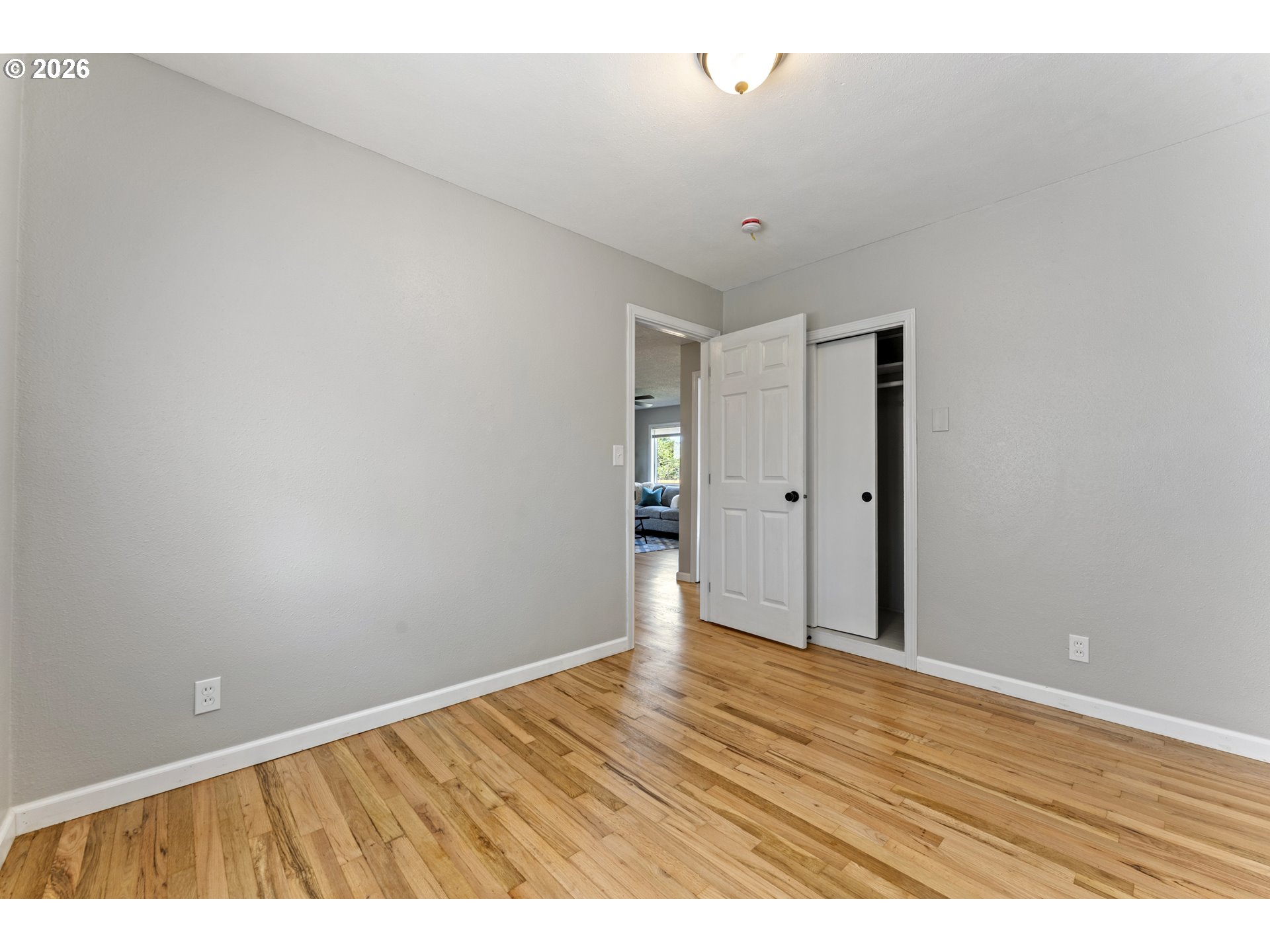 7915 North Exeter Avenue Portland, OR 97203 - Photo 19 of 34 a view of an empty room