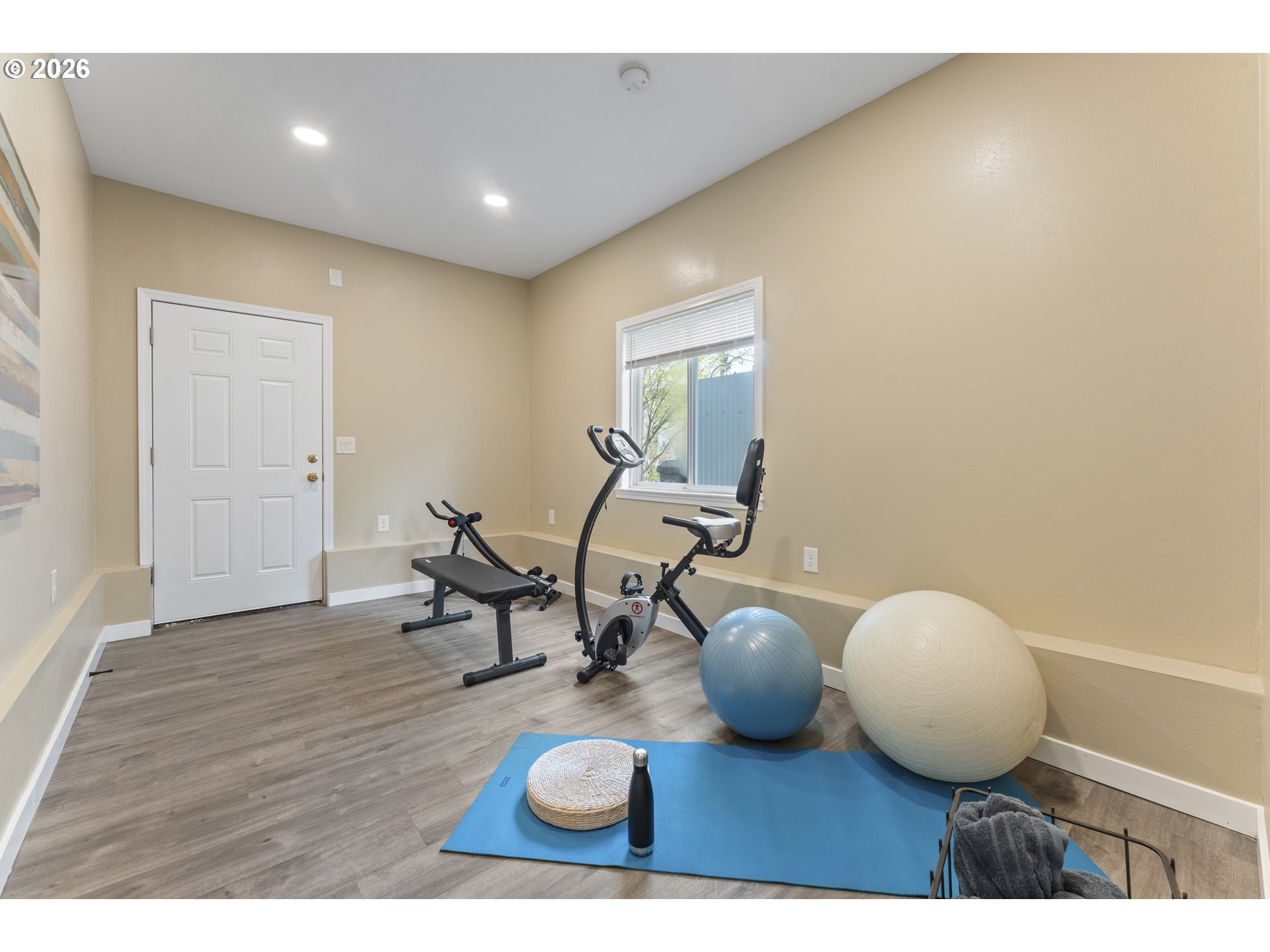 7915 North Exeter Avenue Portland, OR 97203 - Photo 24 of 34 a living room with furniture and wooden floor
