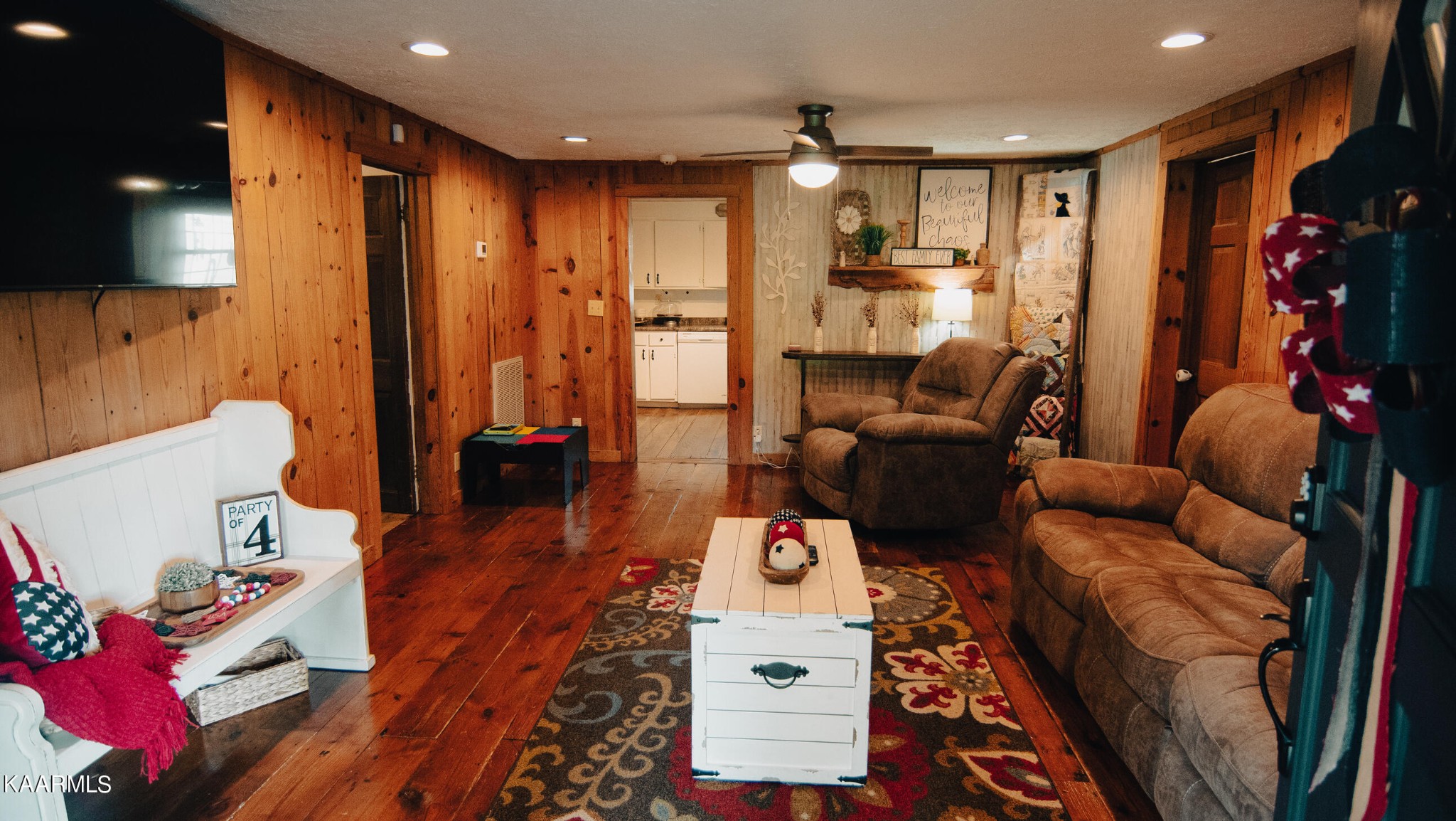 320 Front Street Luttrell, TN 37779 - Photo 3 of 18