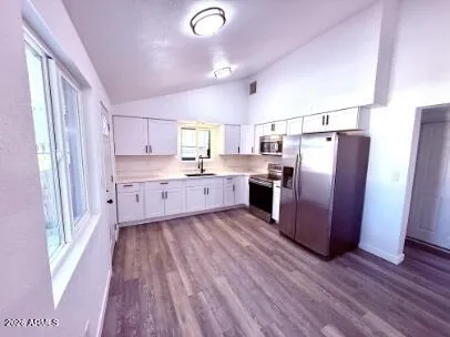 $1,495 | 1009 East Chipman Road, Phoenix, AZ 85040