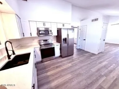 $1,495 | 1009 East Chipman Road, Phoenix, AZ 85040