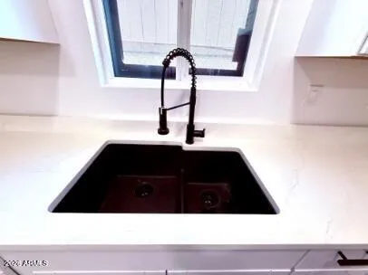 $1,495 | 1009 East Chipman Road, Phoenix, AZ 85040