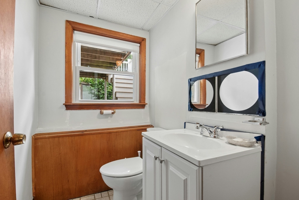 129 Chickering Road Dedham, MA 02026 - Photo 23 of 29 Gallery Image 23