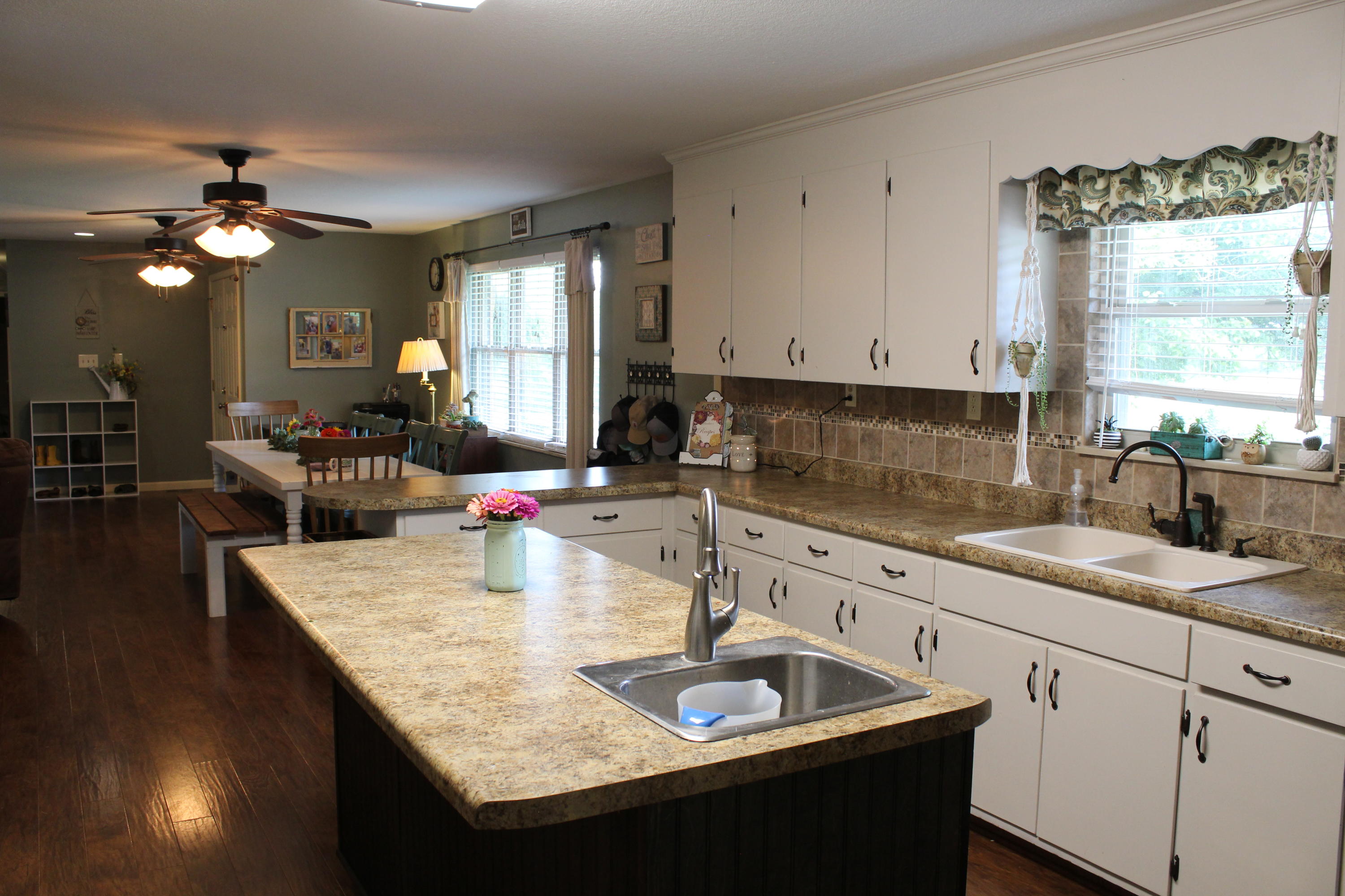 9220 Pedigo Road Powell, TN 37849 - Photo 13 of 28 IMG_2229
