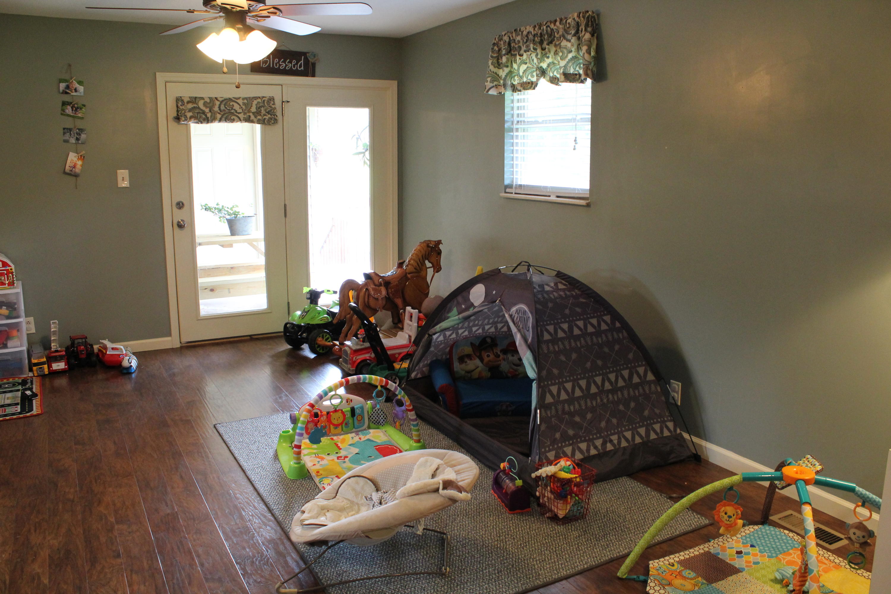 9220 Pedigo Road Powell, TN 37849 - Photo 9 of 28 IMG_2219