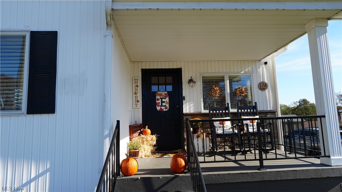 174 Powers Road Weirton, WV 26062 - Photo 5 of 33 Balcony featuring covered porch