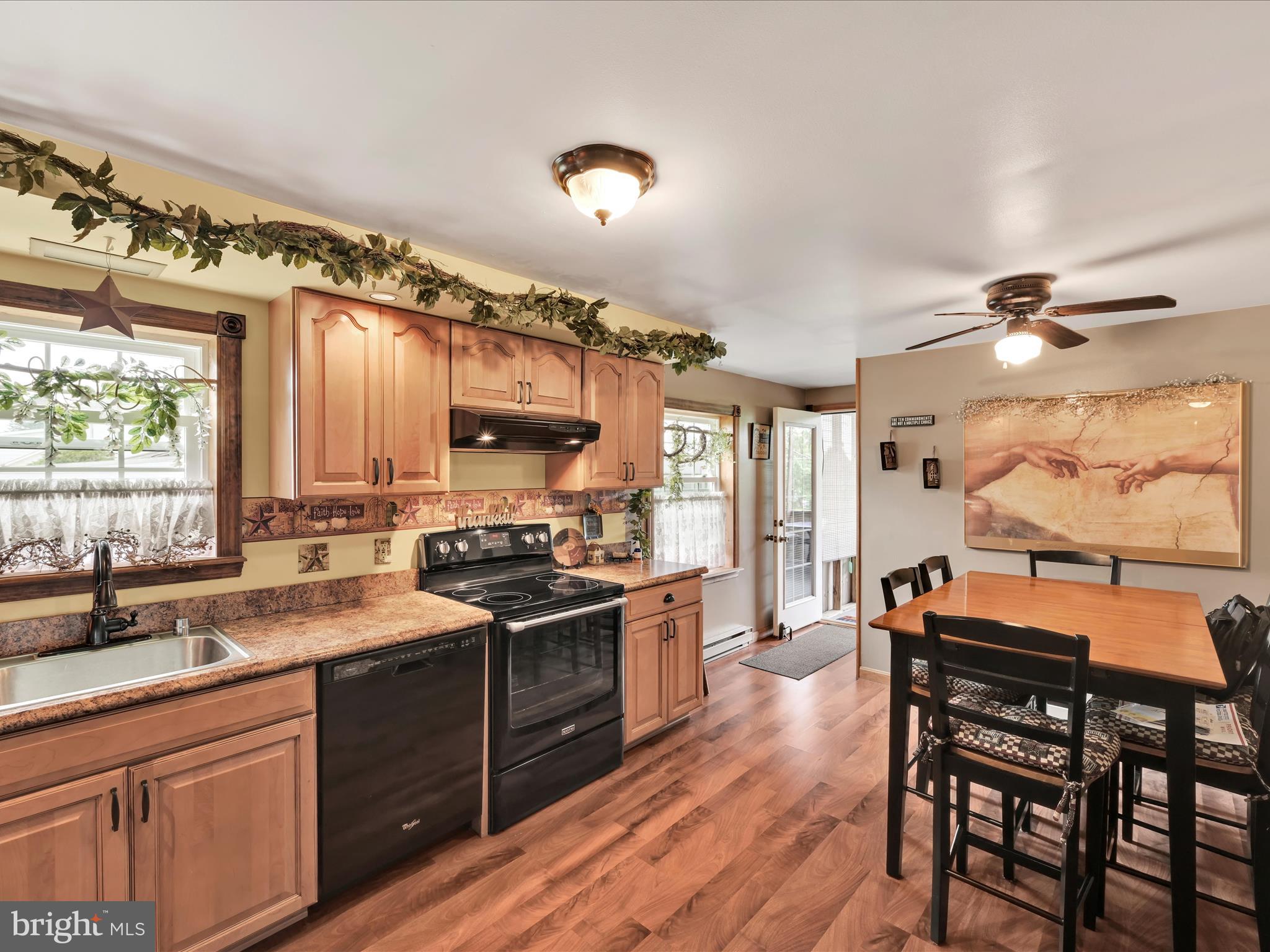 1 South Stevens Street Frackville, PA 17931 - Photo 14 of 33 Kitchen