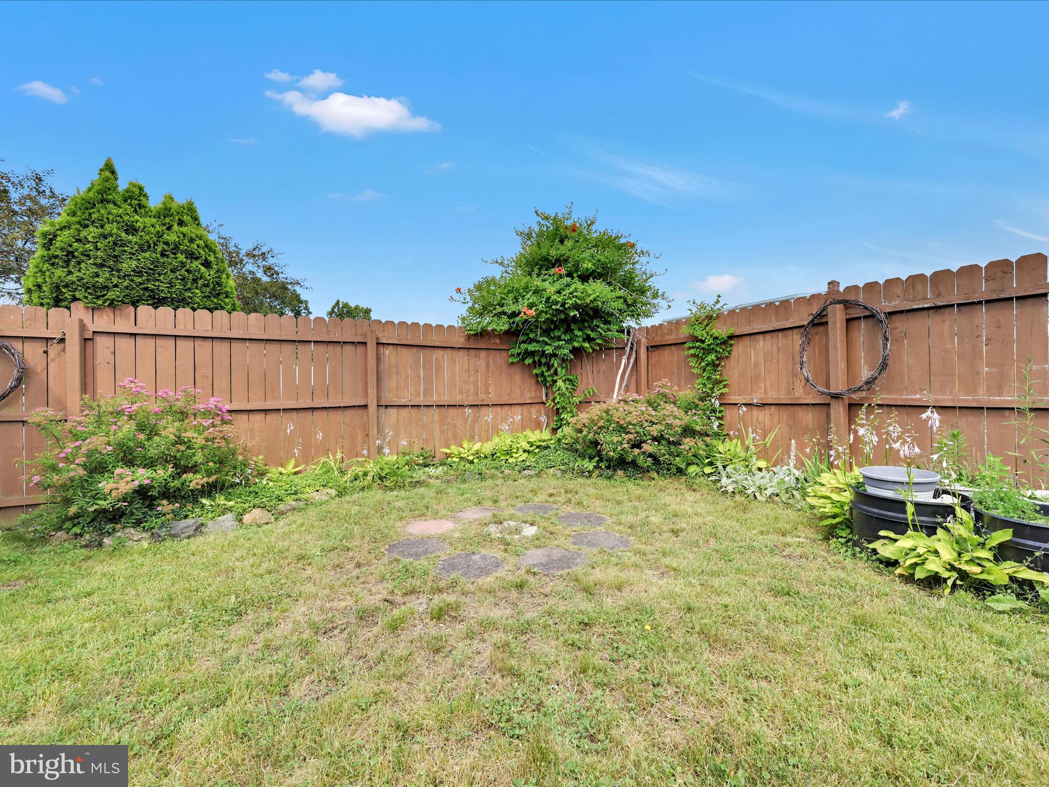 1 South Stevens Street Frackville, PA 17931 - Photo 24 of 33 Yard