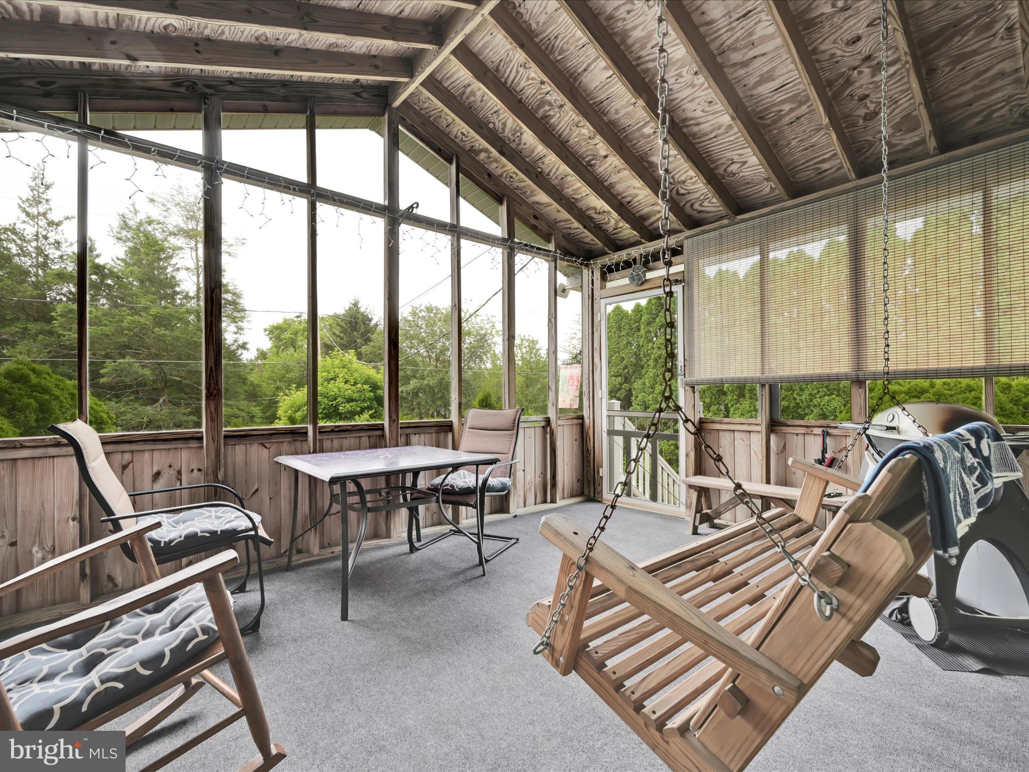 1 South Stevens Street Frackville, PA 17931 - Photo 7 of 33 Enclosed Patio