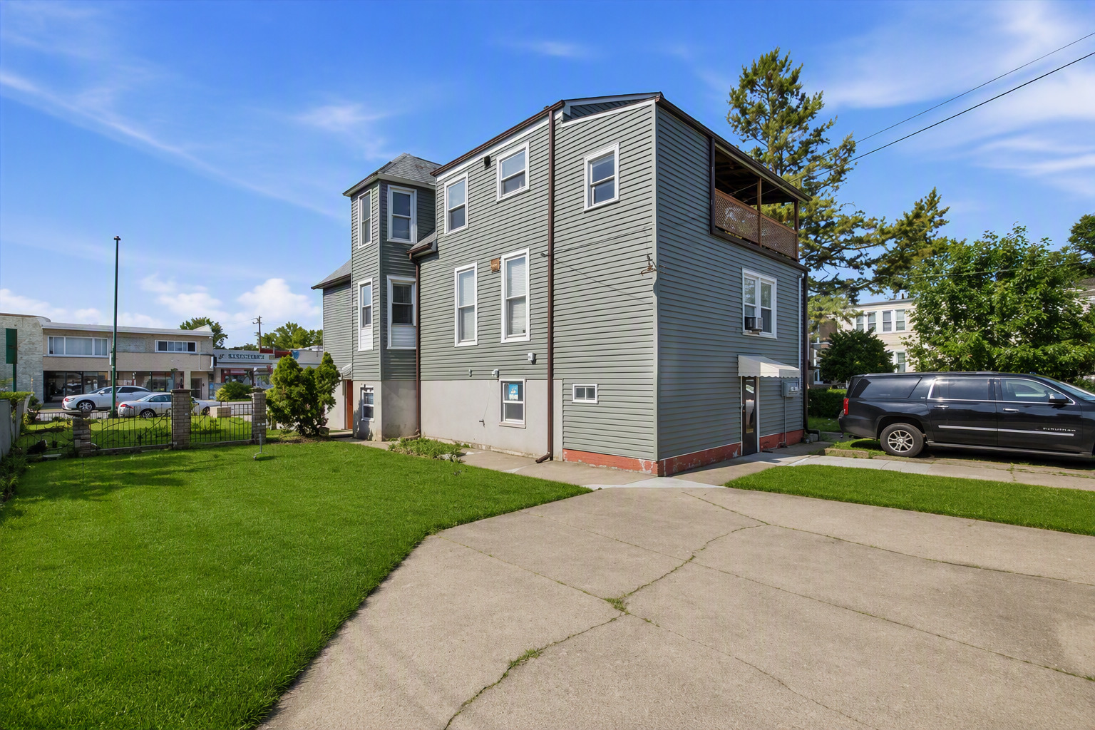 6042 West Addison Street Chicago, IL 60634 - Photo 12 of 22 Gallery Image 12