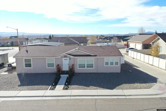 $450,000 | 1500 Red Tail Drive, Rock Springs, WY 82901