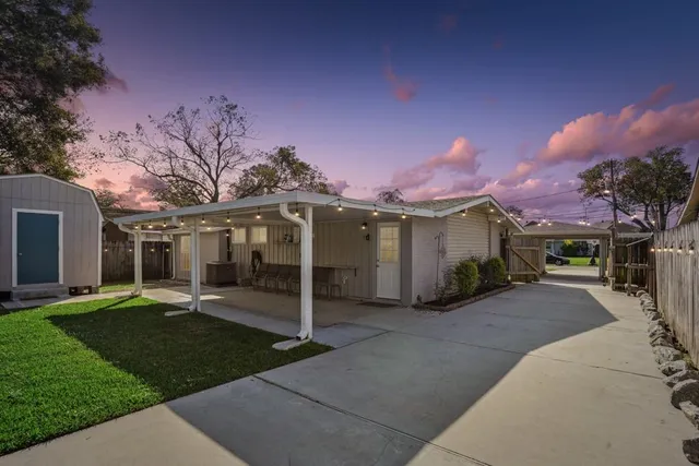 $2,400 | 8127 Karen Street, Metairie, LA 70003