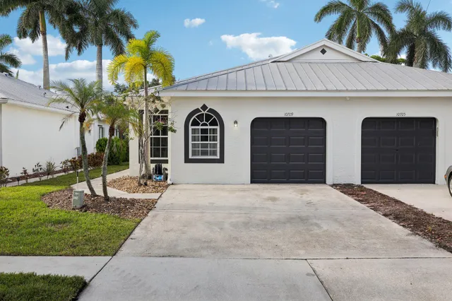 $365,000 | 10709 Pelican Drive, Wellington, FL 33414