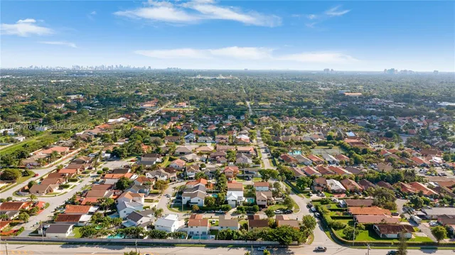 $1,280,000 | 6763 Southwest 106th Place, Miami, FL 33173