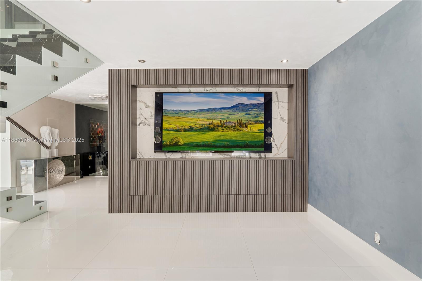 6763 Southwest 106th Place Miami, FL 33173 - Photo 8 of 38