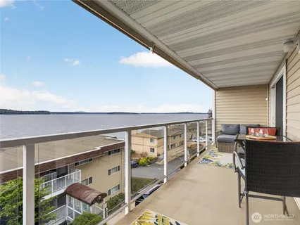$675,000 | 10203 47th Avenue Southwest, Unit C8, Seattle, WA 98146