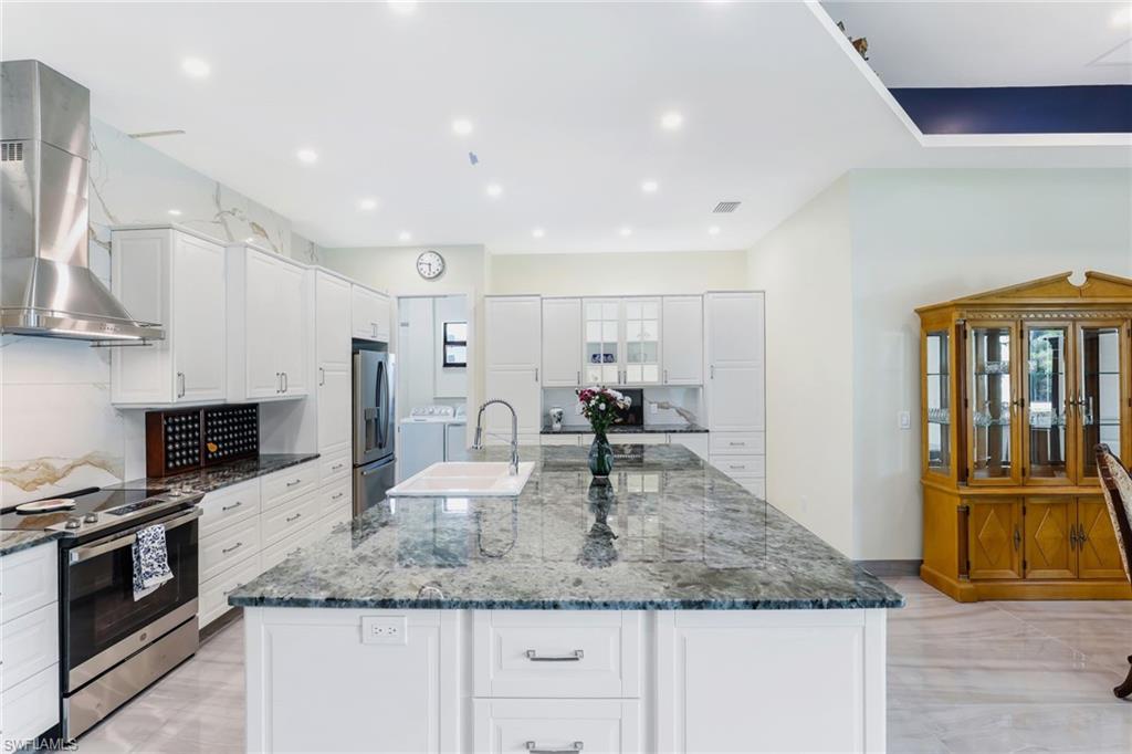 1108 Ridge Street Naples, FL 34103 - Photo 4 of 31 Gallery Image 4