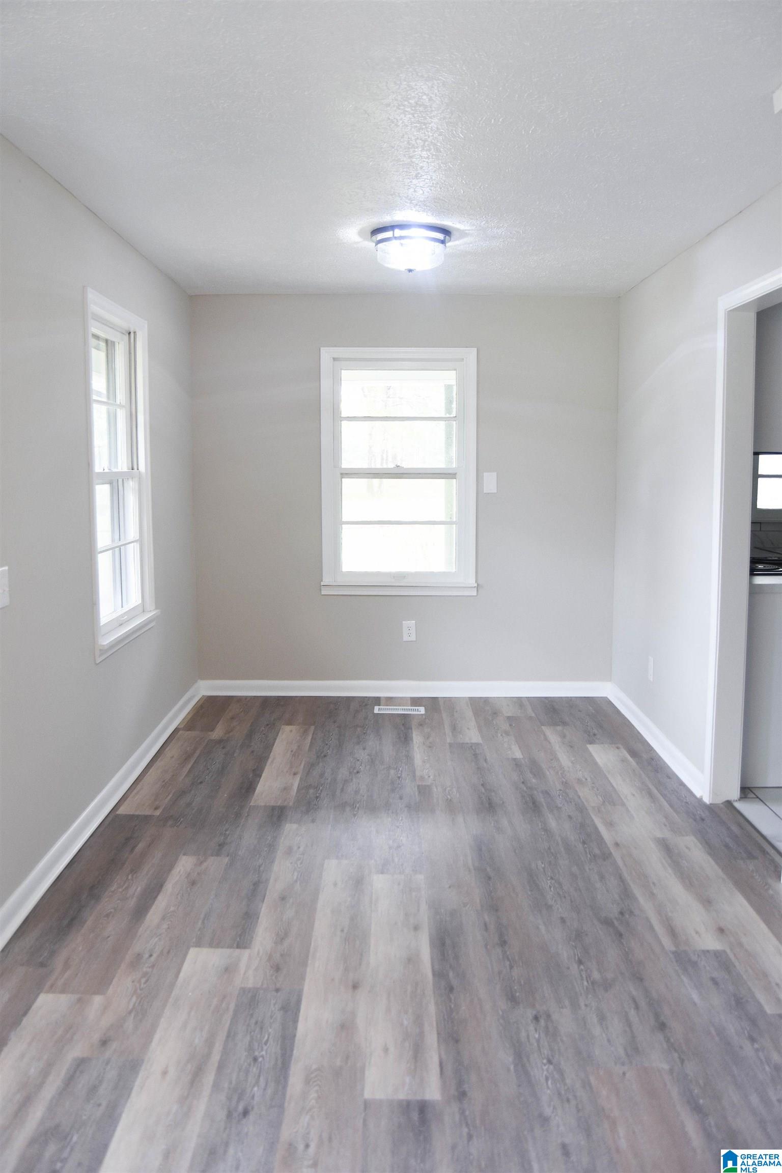 918 Nimitz Avenue Talladega, AL 35160 - Photo 13 of 35