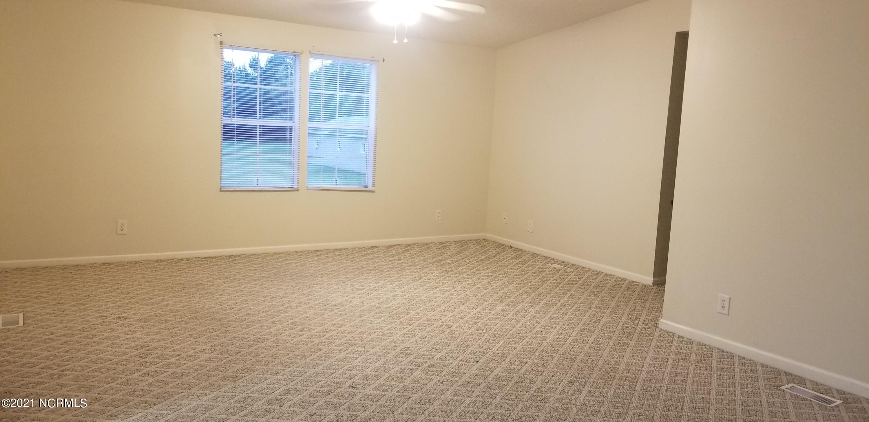 2695 Pauls Path Road Kinston, NC 28504 - Photo 18 of 40 8.1 2021-09-21 18.38.24