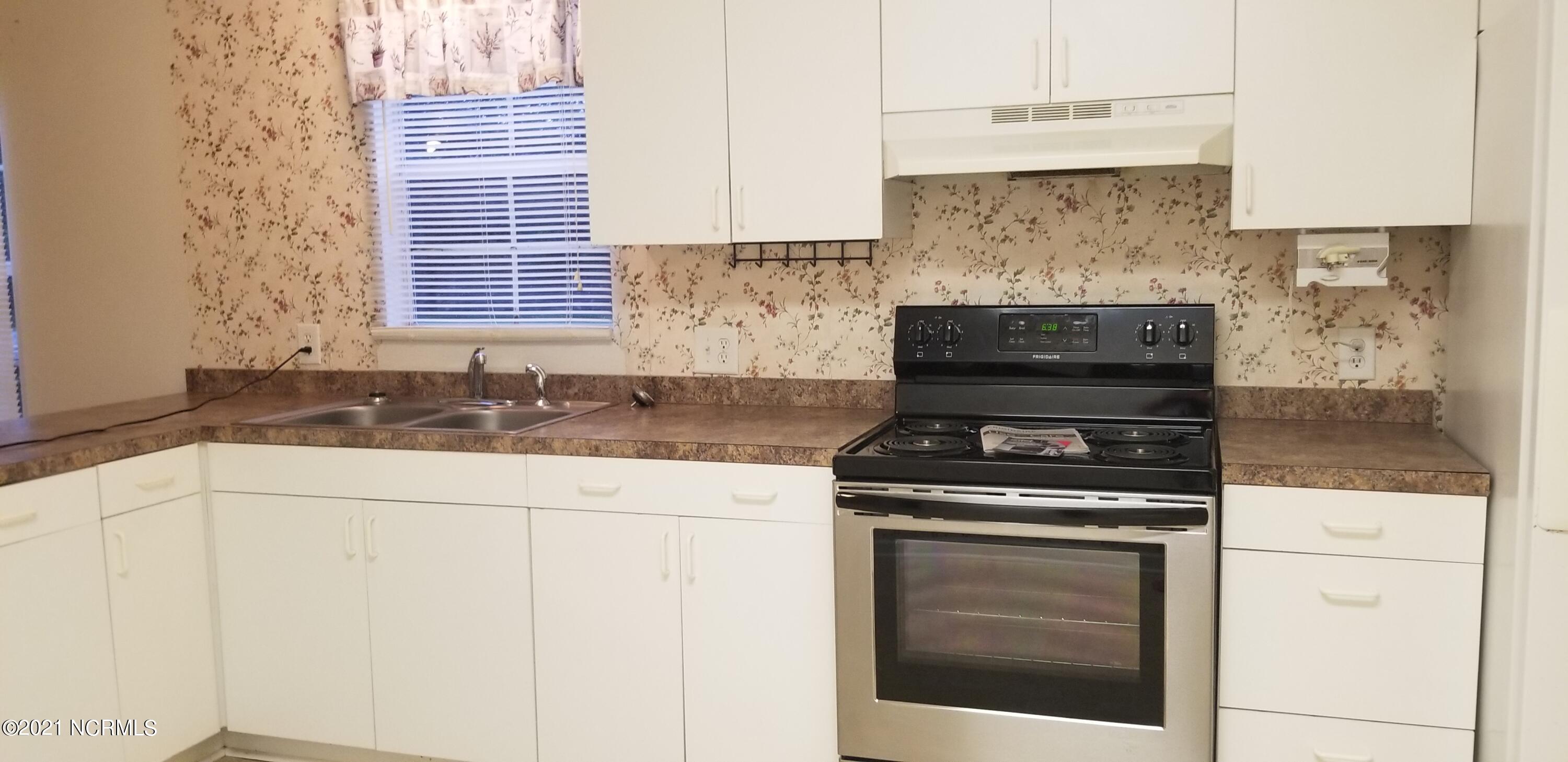2695 Pauls Path Road Kinston, NC 28504 - Photo 19 of 40 8.2 2021-09-21 8.2 - 18.39.32