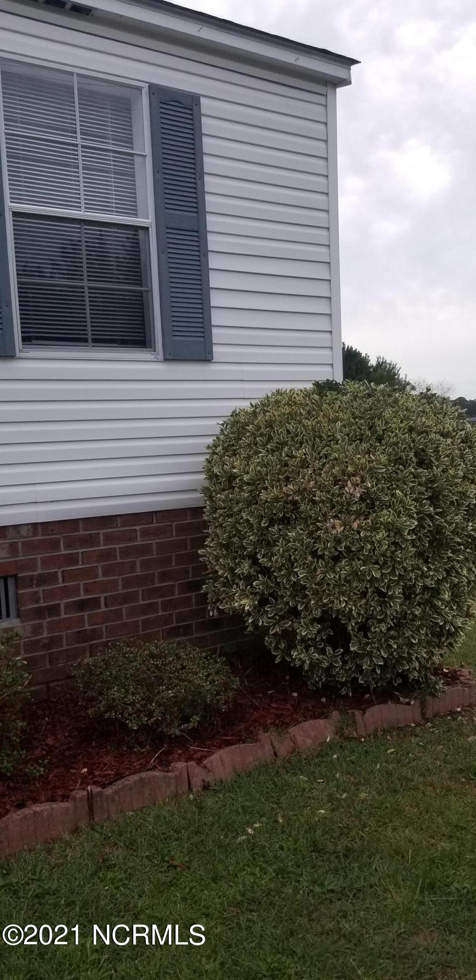 2695 Pauls Path Road Kinston, NC 28504 - Photo 4 of 40 2.6 - 2021-09-21 18.52.32