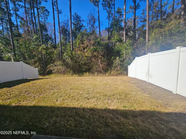 $1,700 | 444 Servia Drive, St. Johns, FL 32259
