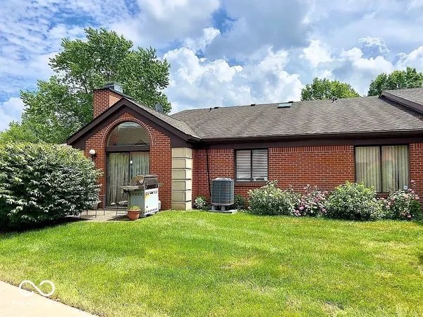 $219,900 | 9222 Golden Oaks North, Indianapolis, IN 46260