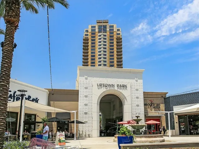 $1,800 | 3505 Sage Road, Unit 1603, Houston, TX 77056