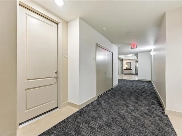 $1,800 | 3505 Sage Road, Unit 1603, Houston, TX 77056