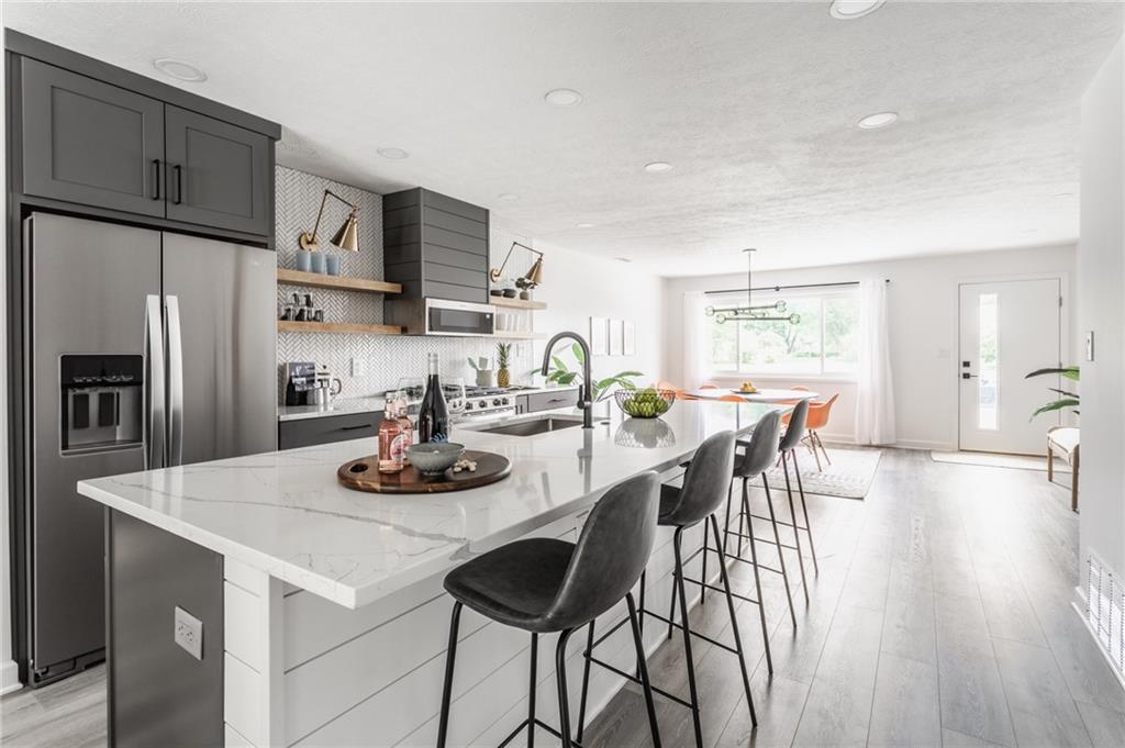 649 Emerson Road Carmel, IN 46032 - Photo 9 of 35