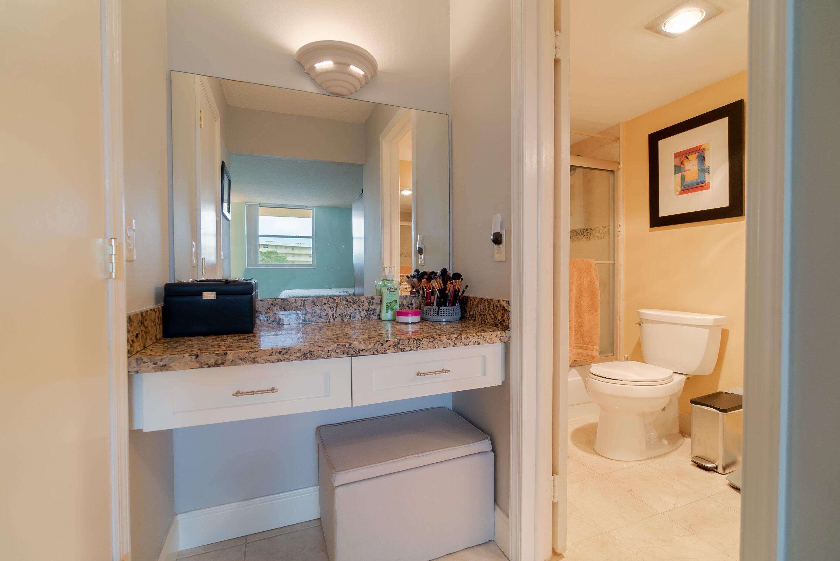 5301 Northwest 2nd Avenue, Unit 404 Boca Raton, FL 33487 - Photo 9 of 23 009_dsc05320