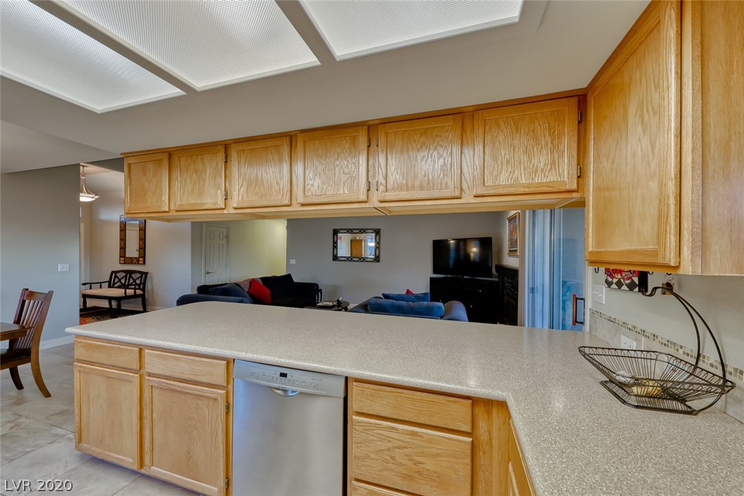 514 Crestway Road Henderson, NV 89015 - Photo 13 of 47 Gallery Image 13