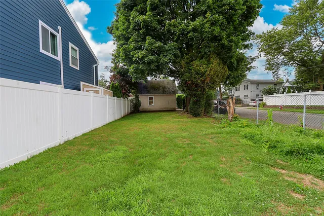 $799,000 | 46 Coles Street, Glen Cove, NY 11542