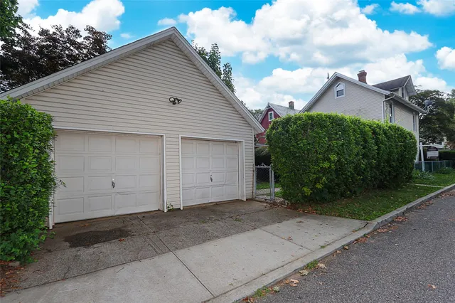 $799,000 | 46 Coles Street, Glen Cove, NY 11542