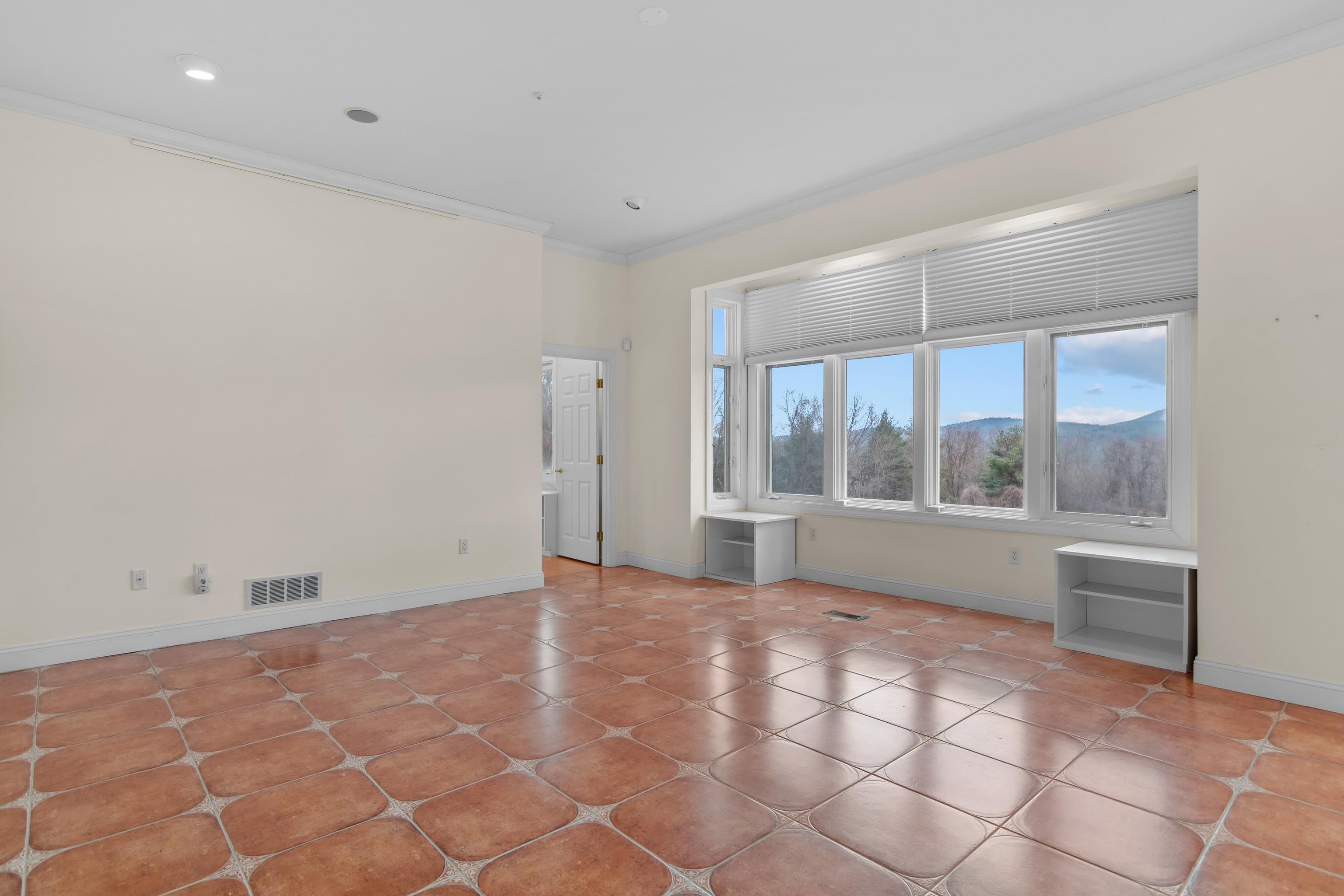 96 Pattee Hill Road Goffstown, NH 03045 - Photo 22 of 40 Gallery Image 22