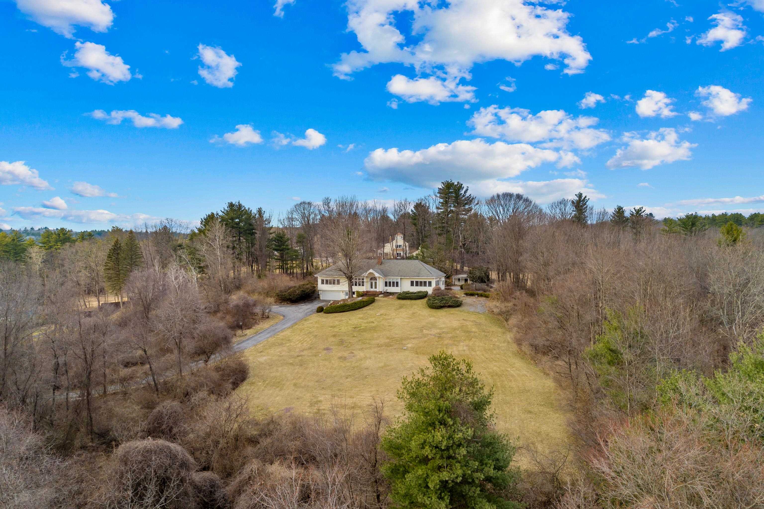 96 Pattee Hill Road Goffstown, NH 03045 - Photo 3 of 40 Gallery Image 3