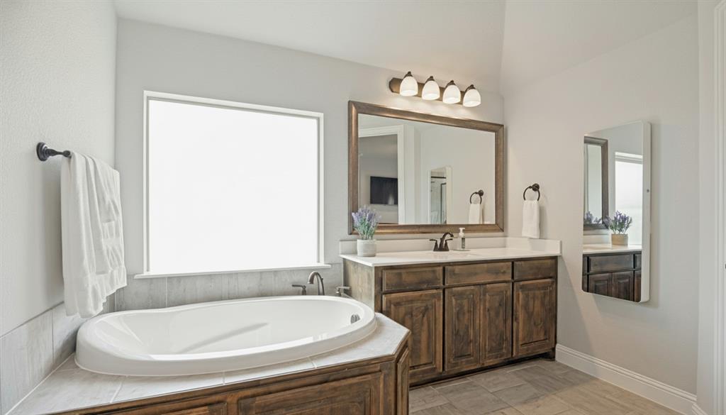 5605 South 14th Street Midlothian, TX 76065 - Photo 14 of 27