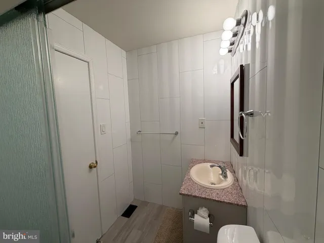 $2,600 | 1515 Marcy Place, Unit B, Philadelphia, PA 19115