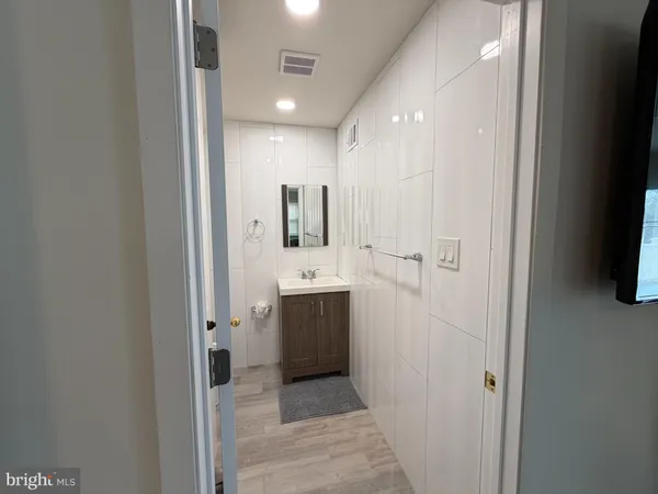 $2,600 | 1515 Marcy Place, Unit B, Philadelphia, PA 19115