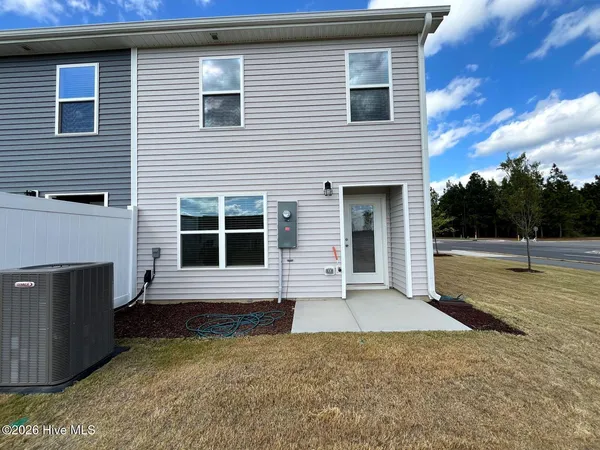 $1,900 | 201 Maddox Drive, Sanford, NC 27332
