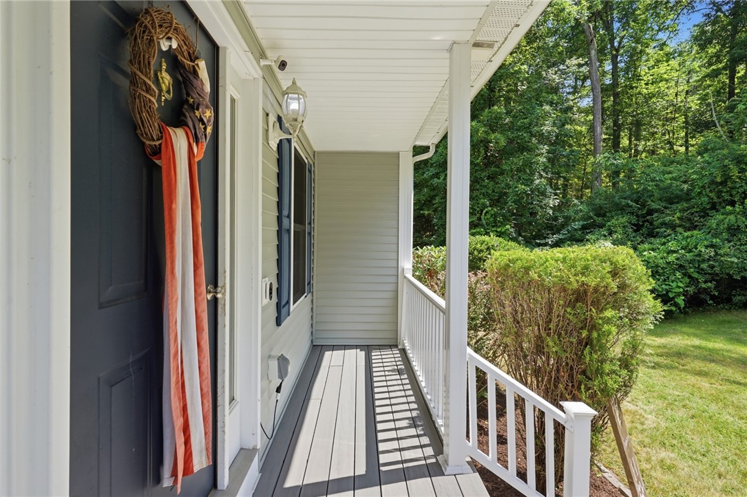 859 Knotty Oak Road Coventry, RI 02816 - Photo 2 of 39