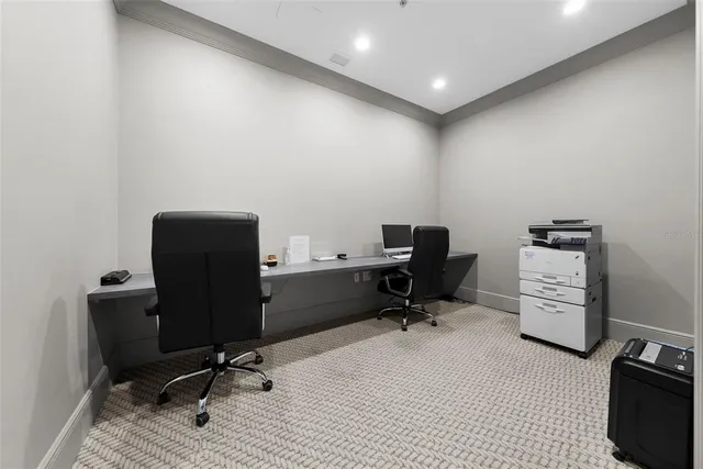 $10,000 | 450 Knights Run Avenue, Unit 405, Tampa, FL 33602