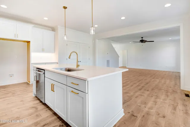 $484,900 | 46 Otter Hole Drive, Kenly, NC 27542