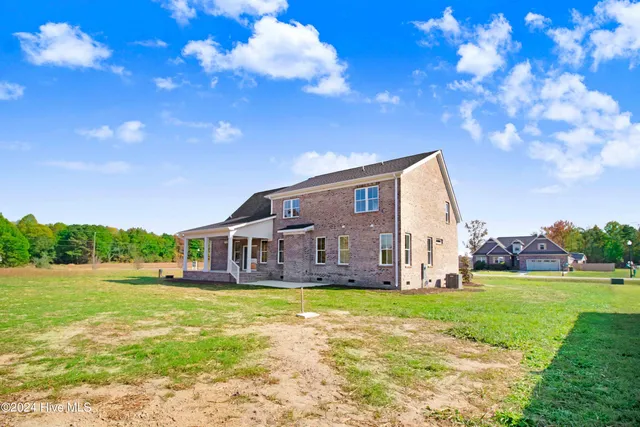 $484,900 | 46 Otter Hole Drive, Kenly, NC 27542