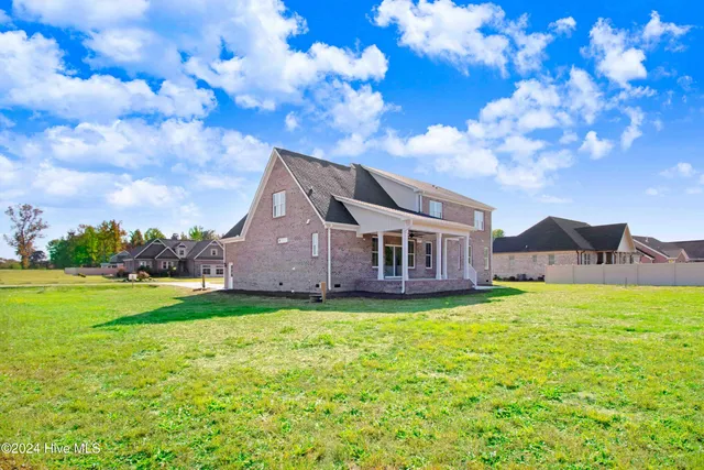 $484,900 | 46 Otter Hole Drive, Kenly, NC 27542