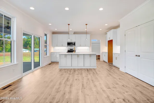 $484,900 | 46 Otter Hole Drive, Kenly, NC 27542