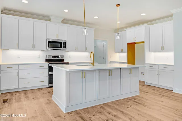 $484,900 | 46 Otter Hole Drive, Kenly, NC 27542